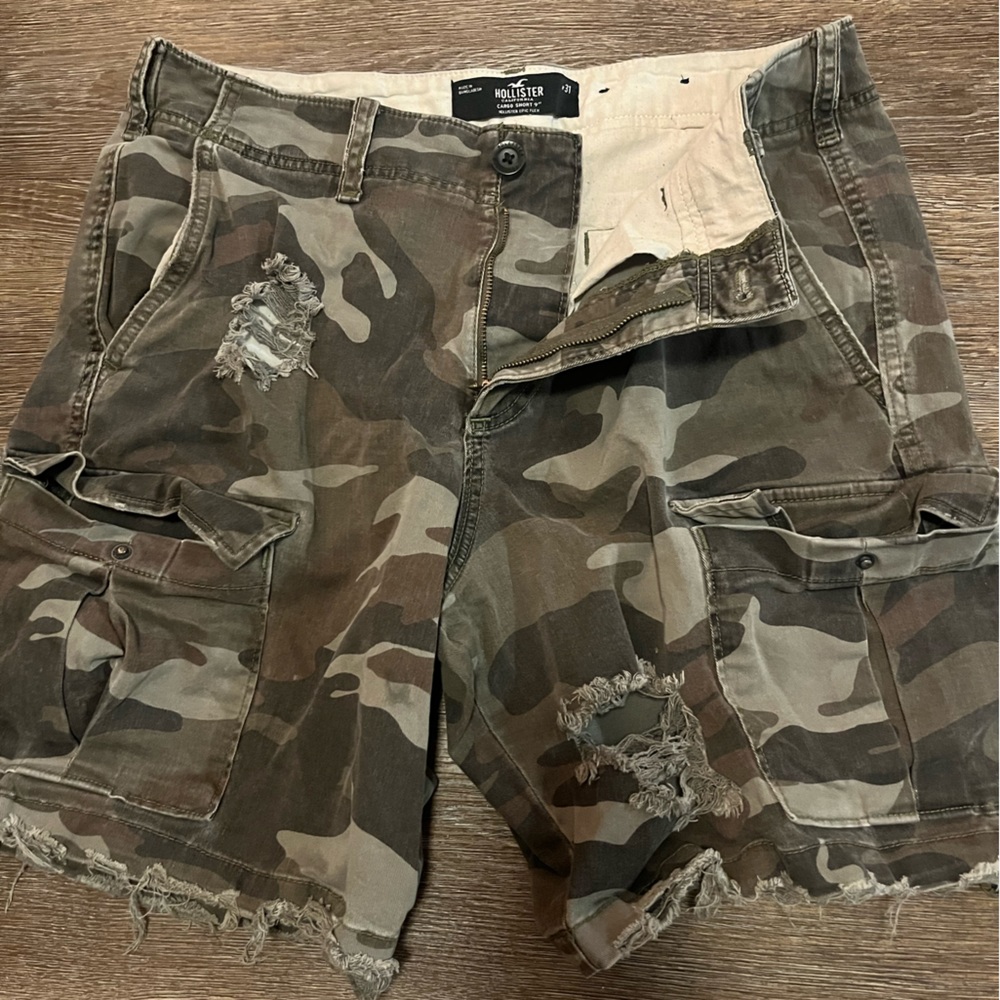 Hollister Camo Cargo Shorts